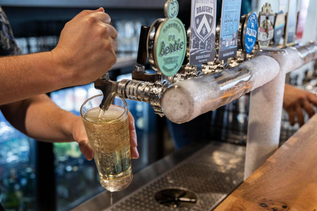 Lyric Lane, Perth Bars, Perth Pubs, Beer Taps