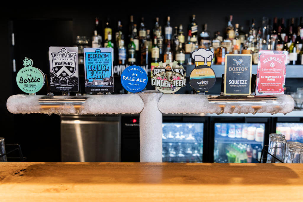 lyric lane, beer taps, pub