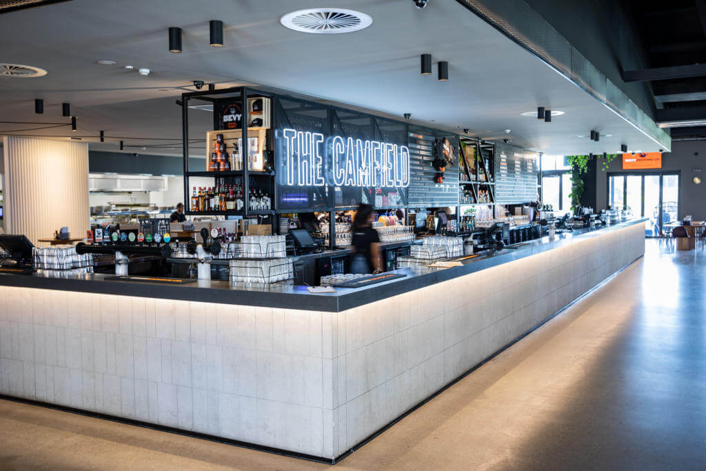 The Camfield, Perth Bars, Mega Pub, Beer Tap
