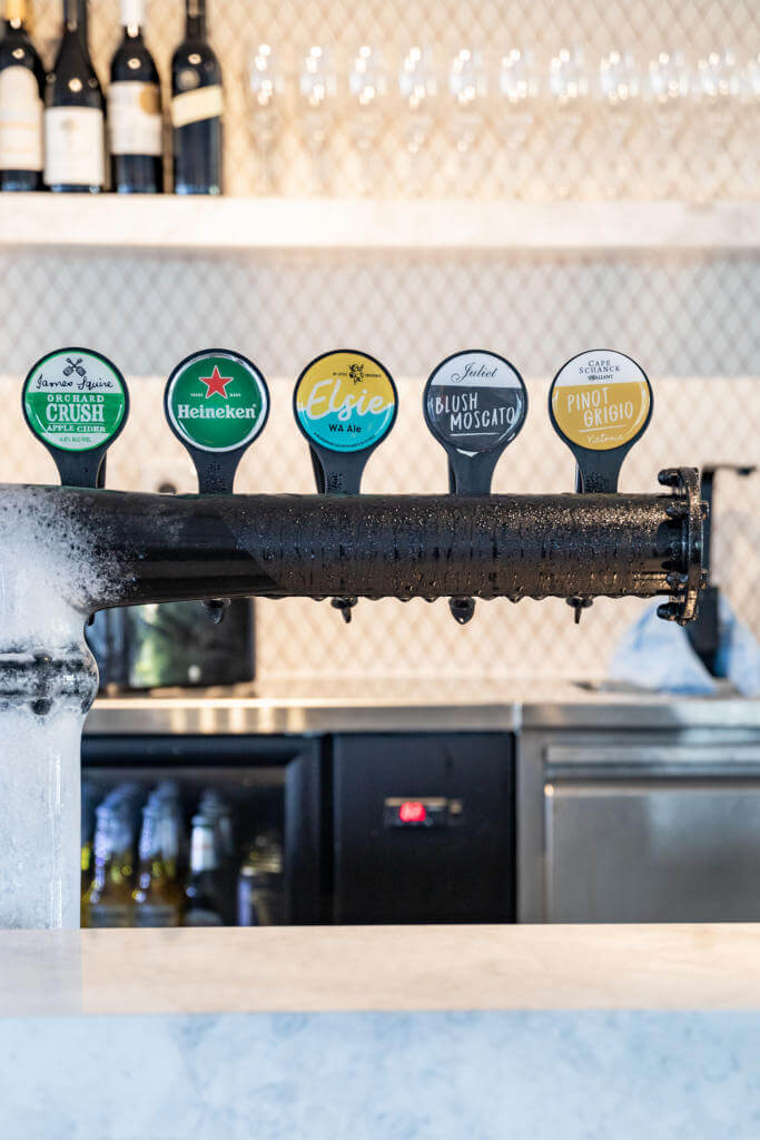 The Camfield, Perth Bars, Mega Pub, Beer Tap